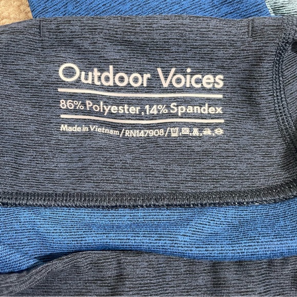 Outdoor Voices Blue Tri-Tone 7/8 Leggings - Picture 5 of 6